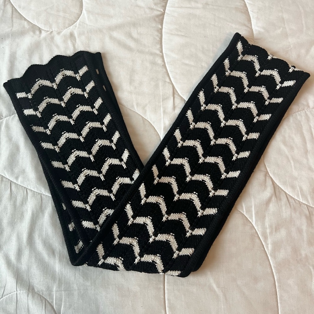 Knitted Talbots scarf